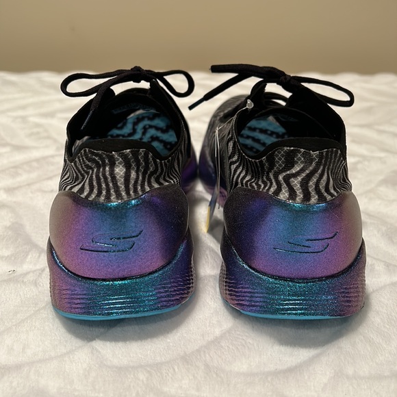 Skechers Zebra Performance Shoe - Picture 4 of 9